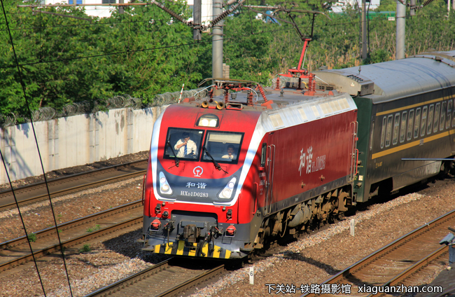 机车名称:和谐1d电力机车 hxd1d 车    号:0283 生产