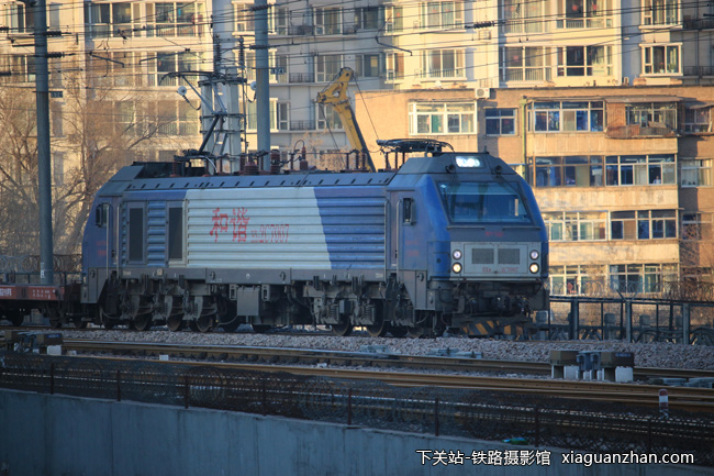 和谐2c型电力机车 hxd2c