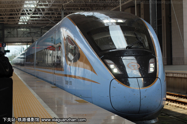 CR300BF-3010 ϾϾ