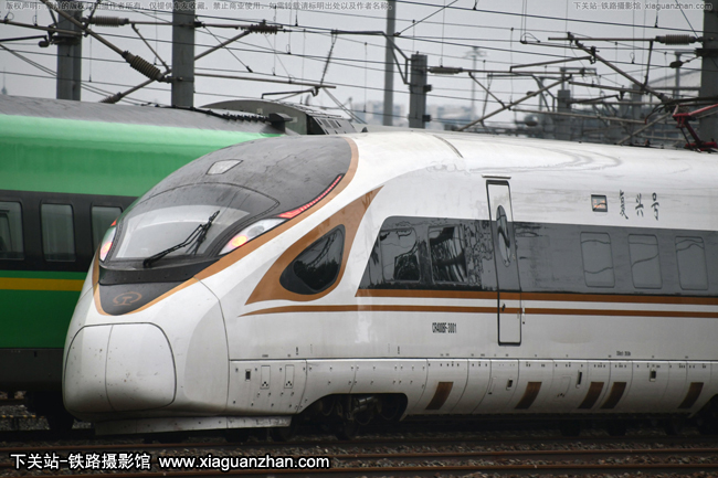 CR400BF-3001 ϾϾ