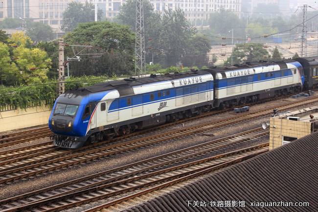 东风11g型内燃机车df11g
