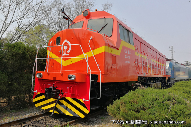 东风4dd型内燃机车df4dd