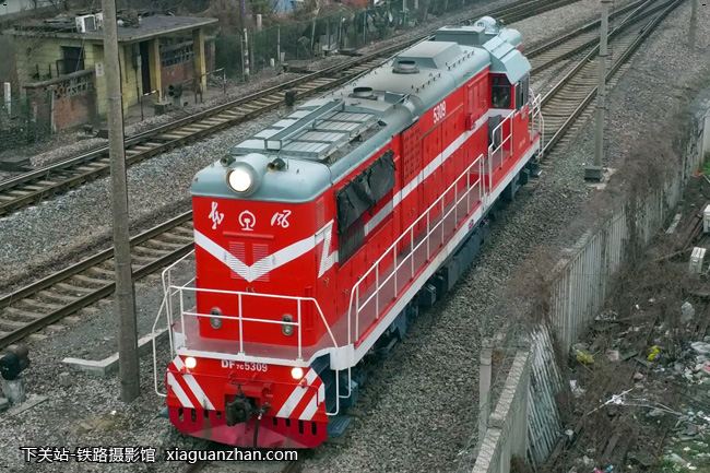 机车名称:东风7c型内燃机车 df7c 车 号:5309 生产厂商:二七 运行