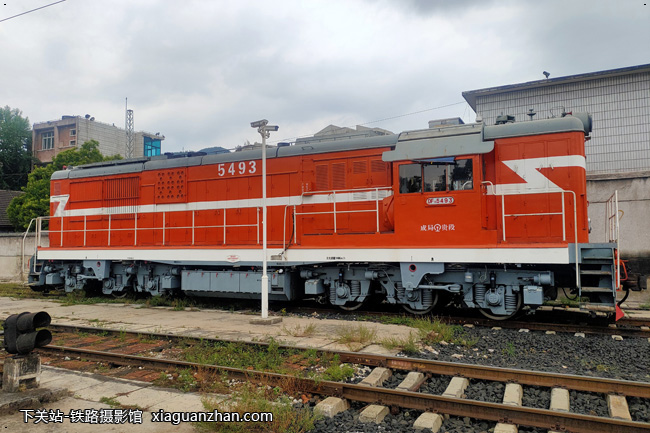 机车名称:东风7c型内燃机车 df7c 车    号:5493 生产