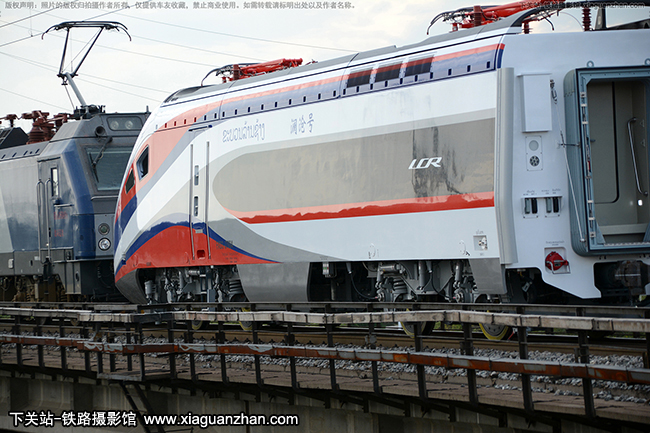CR200Ͷ FXD3-J7004 ·