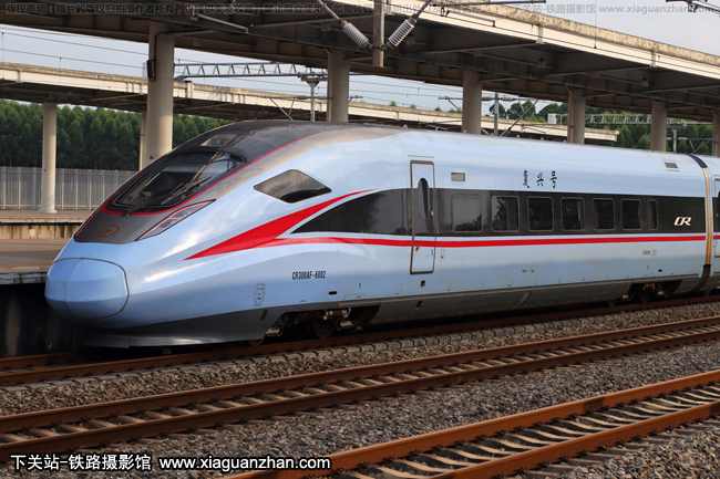 CR300AF-6002 ˶