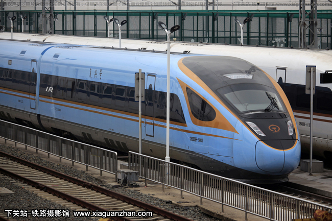 CR300BF-5003 ϾϾ