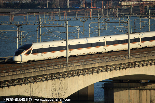 CR400BF-5015 ϾϺ