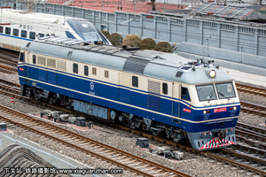 11-0421 DF11-0421 ־