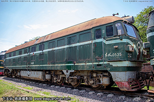 4-0535 DF4-0535 ľ