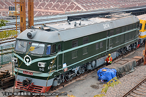 4-2674 DF4-2674 ľ