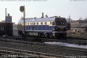 4C-4055 DF4C-4055 ÷