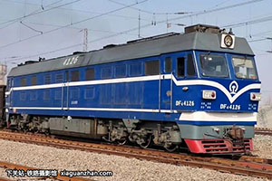 4C-4126 DF4C-4126 þ