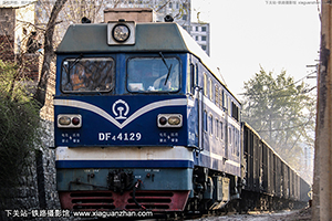4C-4129 DF4C-4129 þ