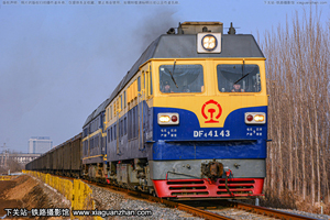 4C-4143 DF4C-4143 þ