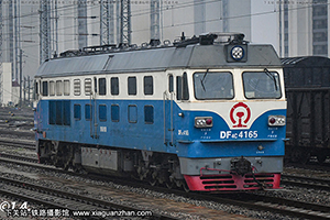 4C-4165 DF4C-4165 þ