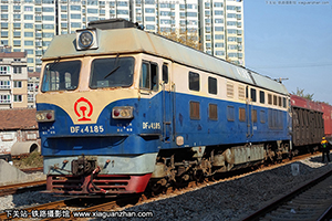 4C-4185 DF4C-4185 þ