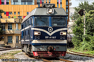 4C-4187 DF4C-4187 þ