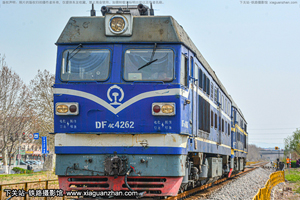 4C-4262 DF4C-4262 þ