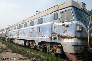 4C-4372 DF4C-4372 þ