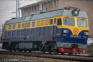 4C-4374 DF4C-4374 þ