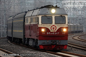 4D-0347 DF4D-0347 ־