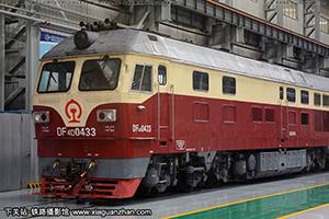 4D-0433 DF4D-0433 ն