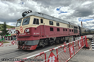 ����4D-0441 DF4D-0441 ��ְ׶�