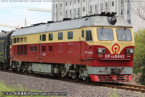 4D-0443 DF4D-0443 ÷