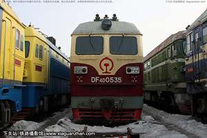 4D-0535 DF4D-0535 ĵ