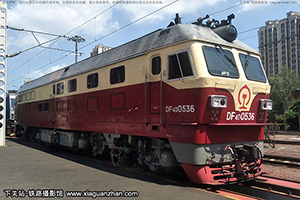 4D-0536 DF4D-0536 ĵ