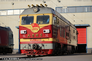 4D-3158 DF4D-3158 ְ ź