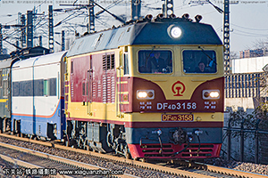4D-3158 DF4D-3158 ְ