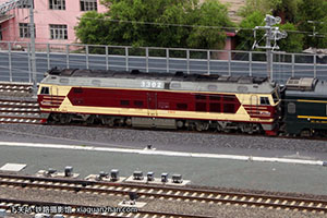4D-3302 DF4D-3302 ĵ