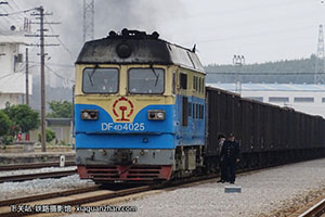 4D-4025 DF4D-4025 