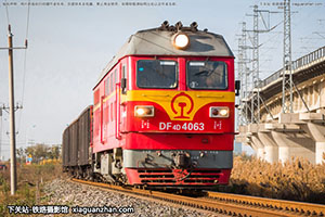 4D-4063 DF4D-4063 ϻ·