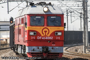 4D-4082 DF4D-4082 ϻ