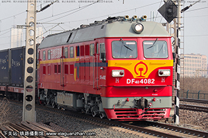 4D-4082 DF4D-4082 Ŧ·