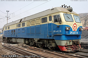 4D-4119 DF4D-4119 Т·