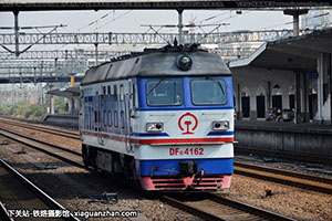 4D-4162 DF4D-4162 ¶