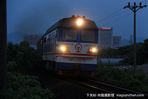 ����4D-4232 DF4D-4232 �����¶�