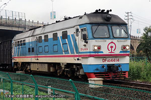 4D-4414 DF4D-4414 ¶