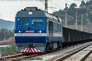 8B-5221 DF8B-5221 Т·