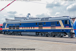 8B-5895 DF8B-5895 
