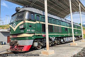 4-3852 DF4-3852 ·
