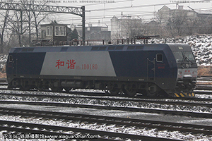 г1B-0180 HXD1B-0180 Ͼ