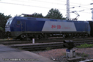 г1B-0632 HXD1B-0632 Ͼ