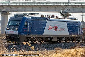 г3-0487 HXD3-0487 þ