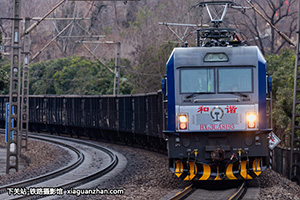 г3CA-8193 HXD3CA-8193 ¶