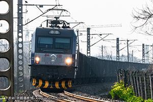 ��г��3CA-8282 HXD3CA-8282 ������